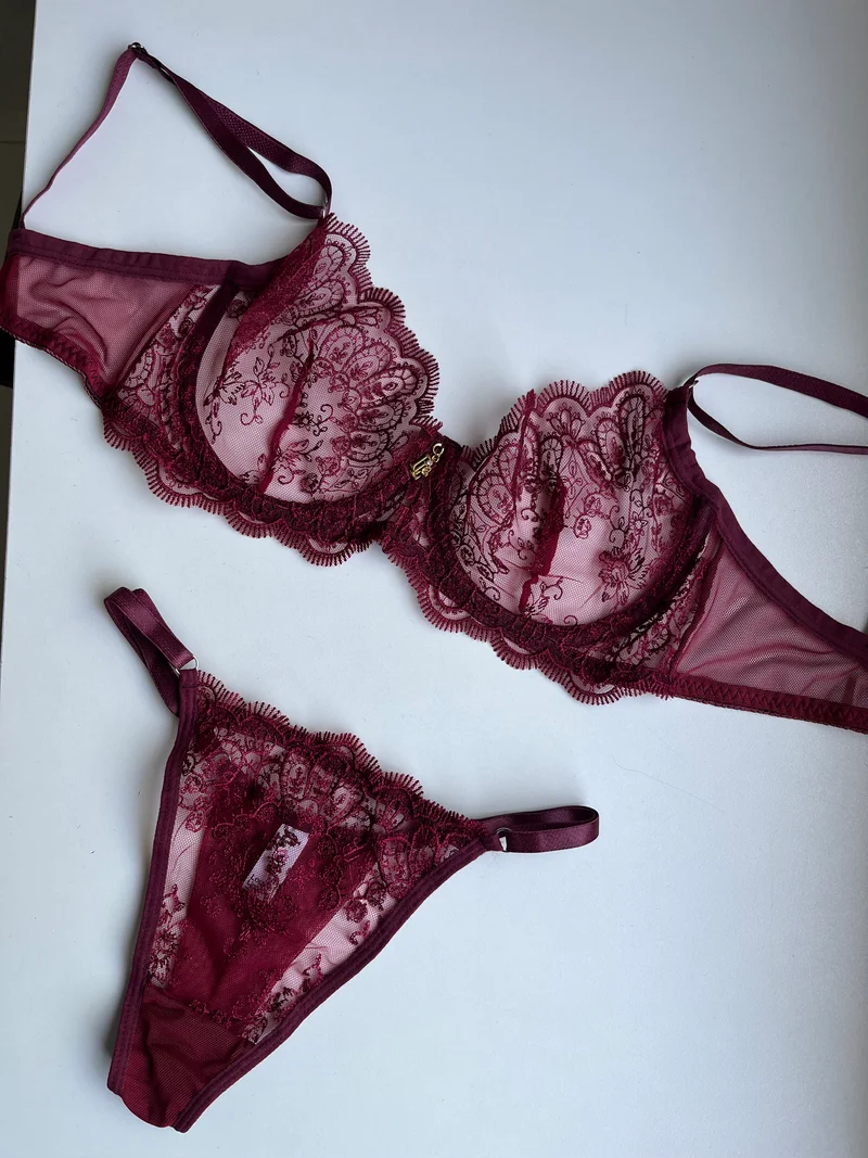 Conjunto Lola (vinho) — foto 1
